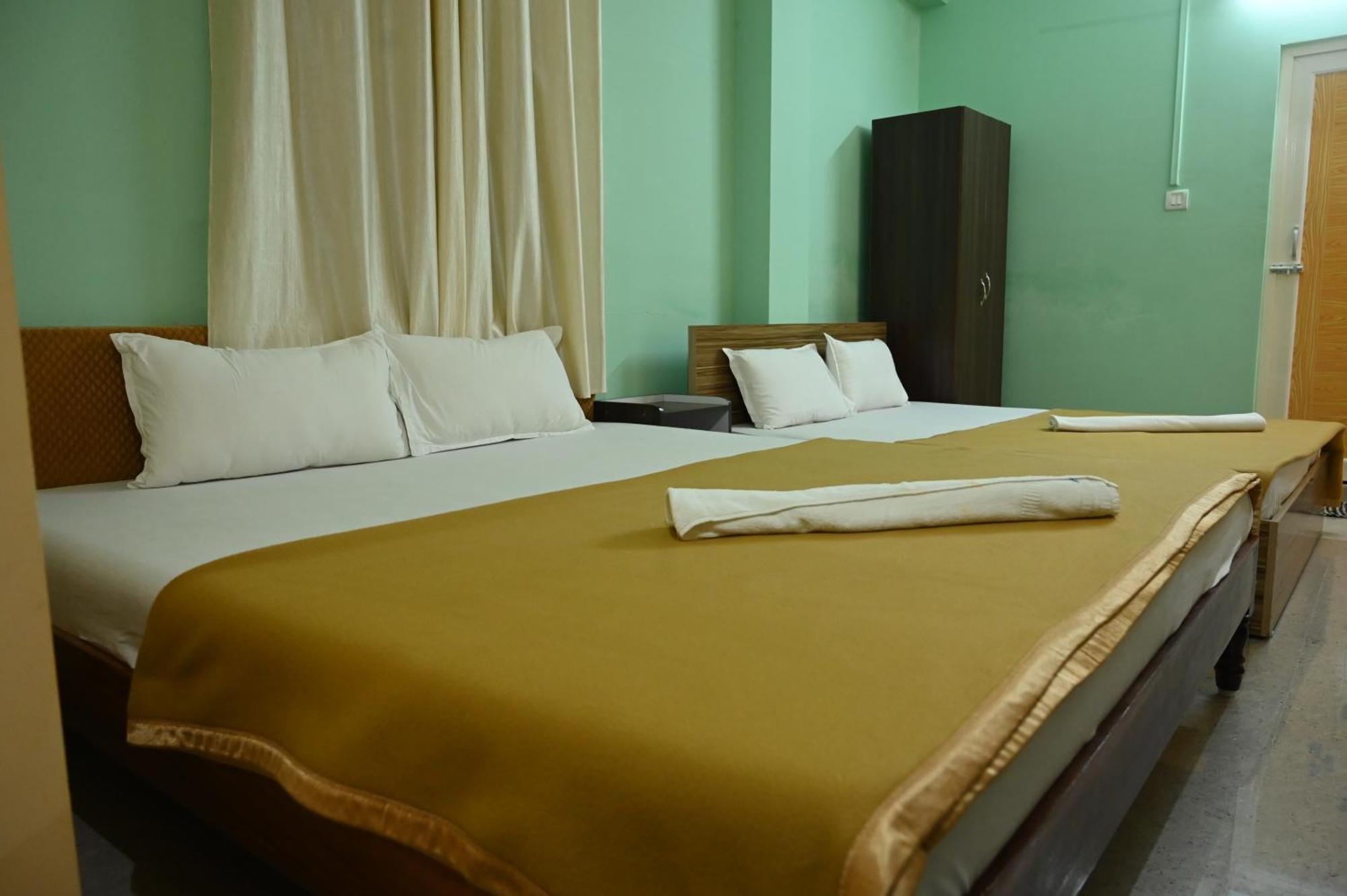 Royal Seaview Residency Leilighet Port Blair Eksteriør bilde