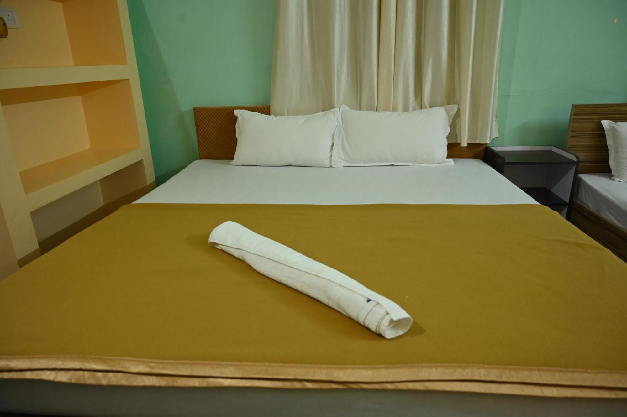 Royal Seaview Residency Leilighet Port Blair Eksteriør bilde